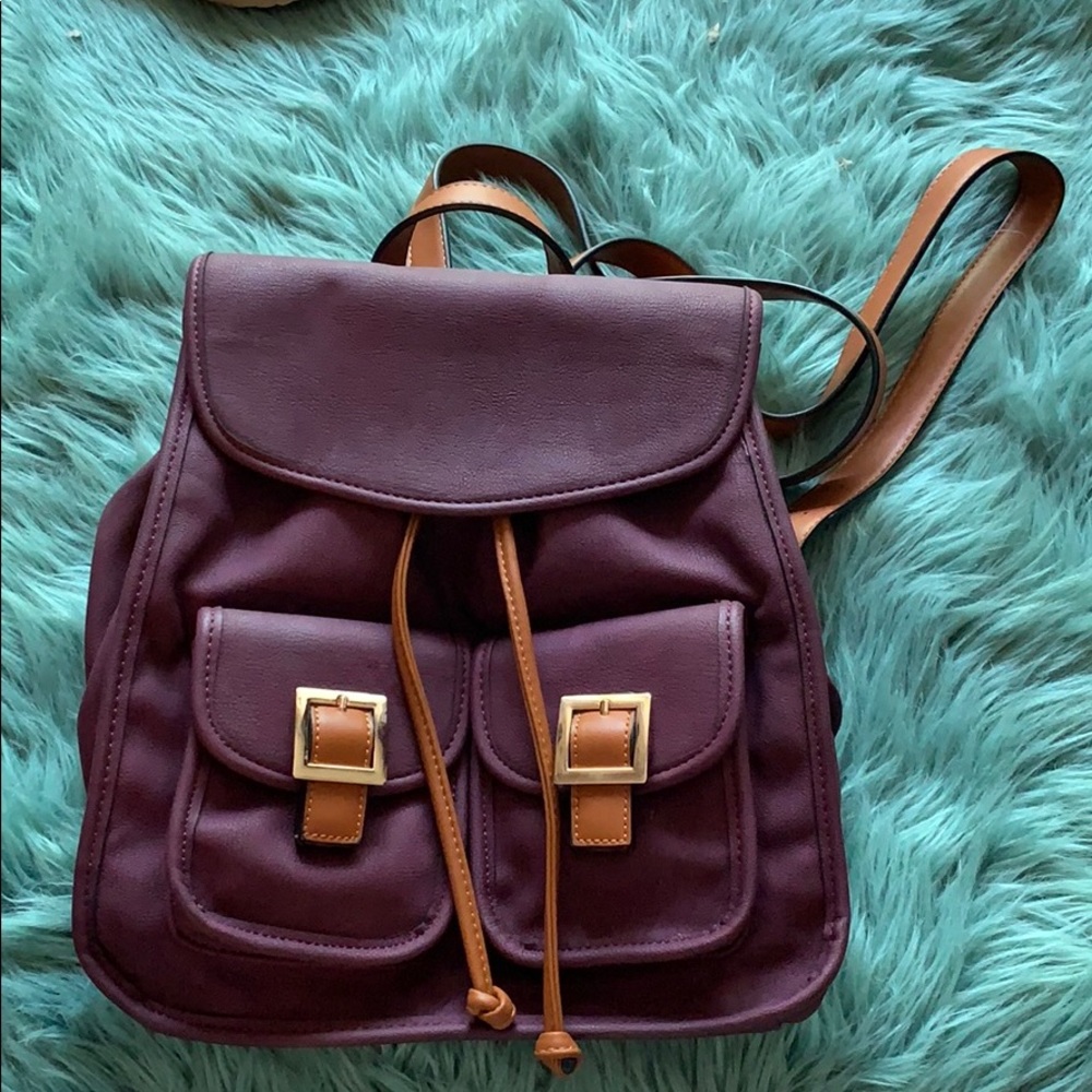Maroon drawstring backpack
